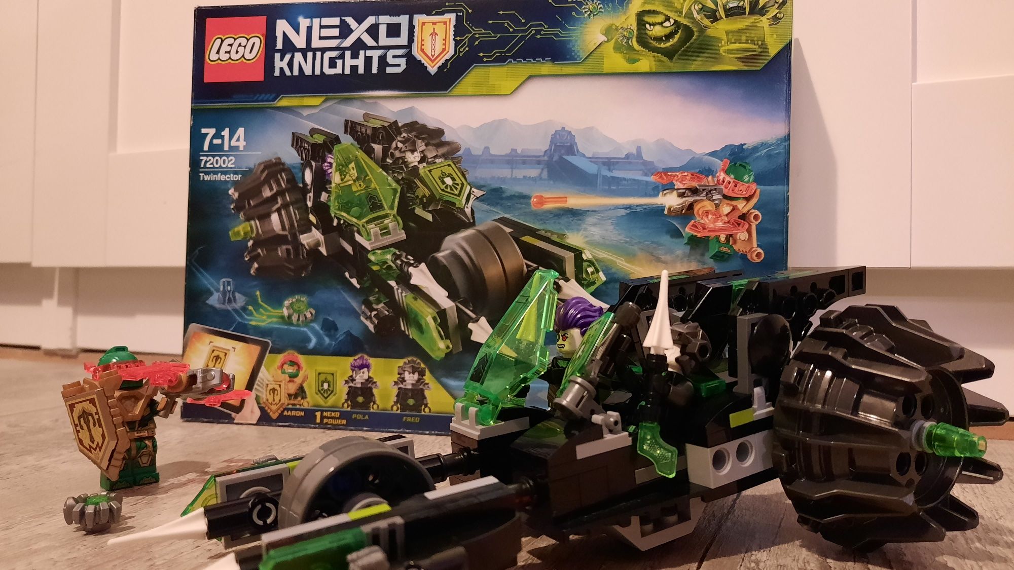 Lego Nexo Knights Twinfector podwójny infektor 72002