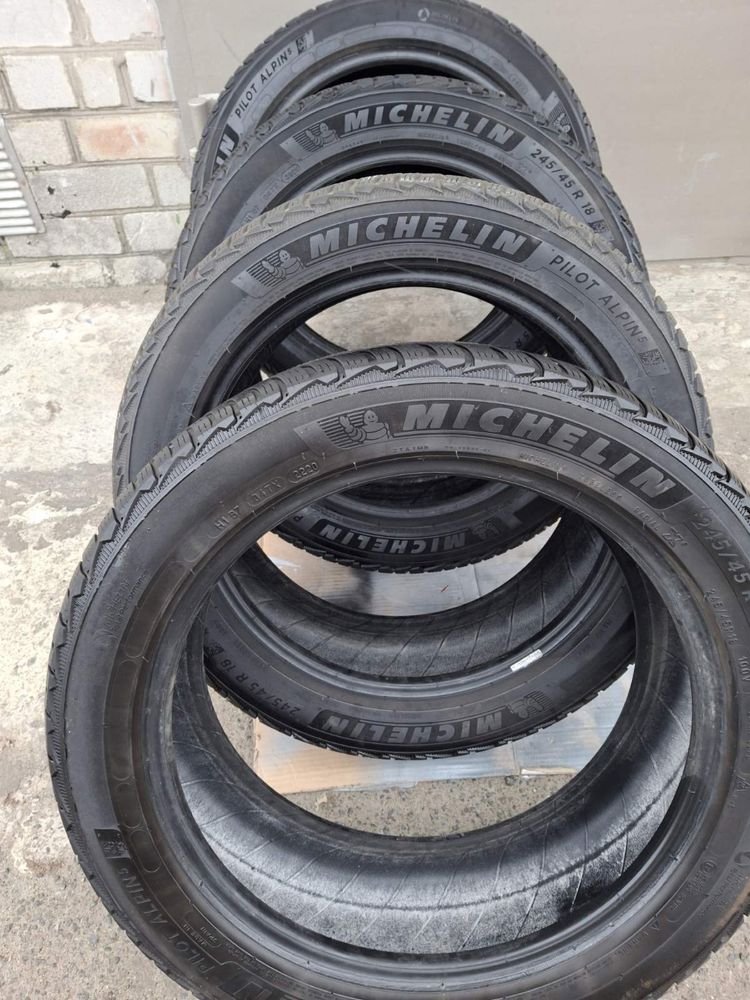 Шина Michelin Pilot Alpin 5, розмір 245/45 R 18, идел