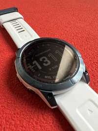 Garmin Fenix 7x Sapphire Solar Biały