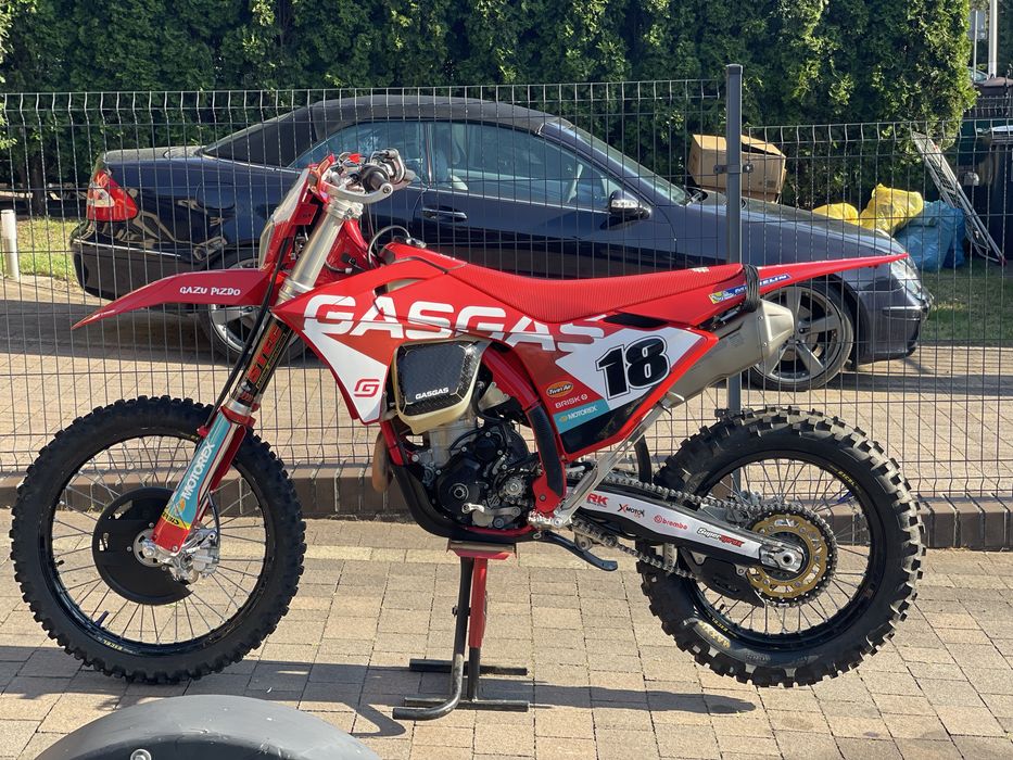 Gas Gas 350 4T 2024, FV, Akrapovic, Magura, KYB