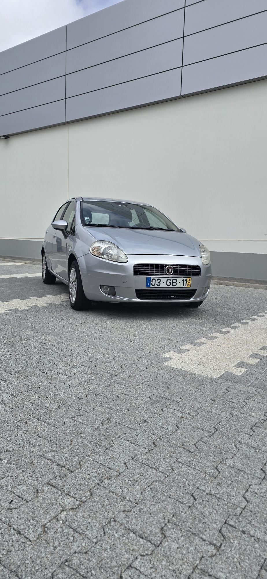 Vende-se Fiat Punto 1.2 – Ano 2008