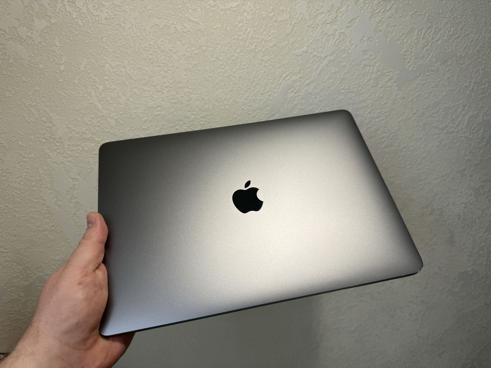 MacBook Pro 2020 8Gb 256Gb A2289