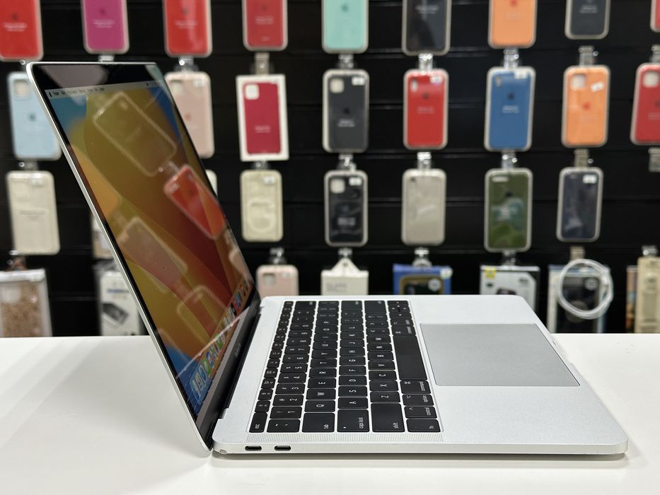 Apple macbook pro 13 2017
