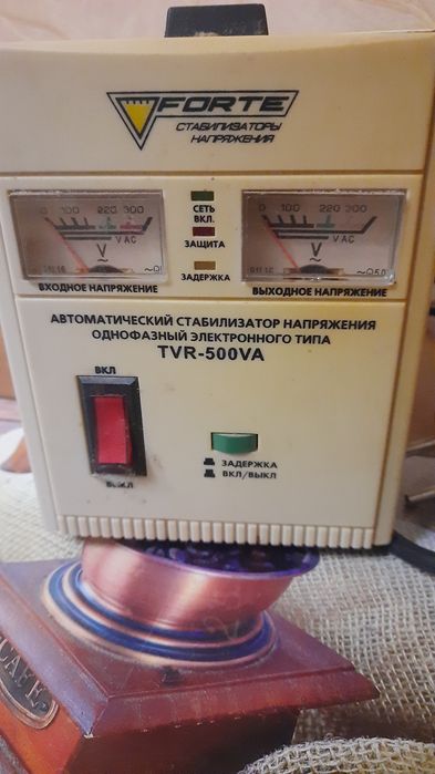 Стабилизатор напряжения.