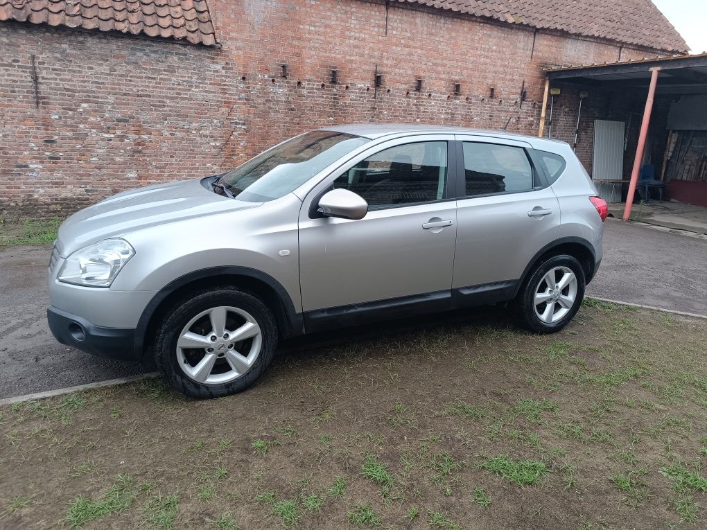 Nissan Qashqai j10 1.6