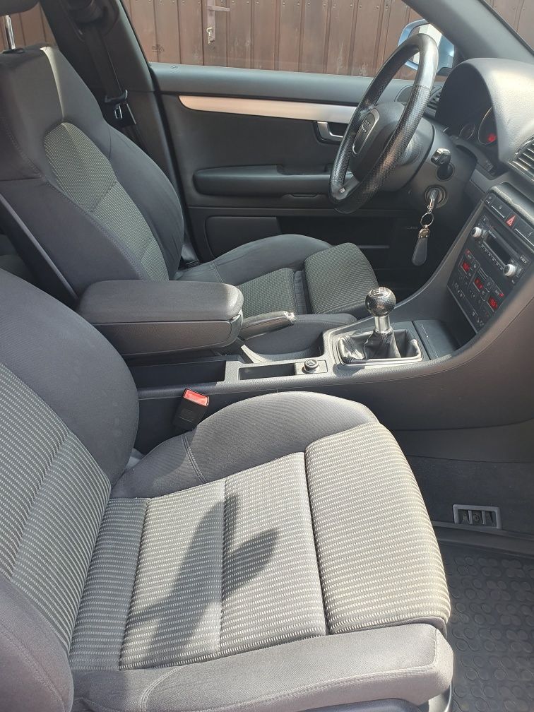 Audi A4 B7 S-line Kombi 2.0tdi webasto xenon bose