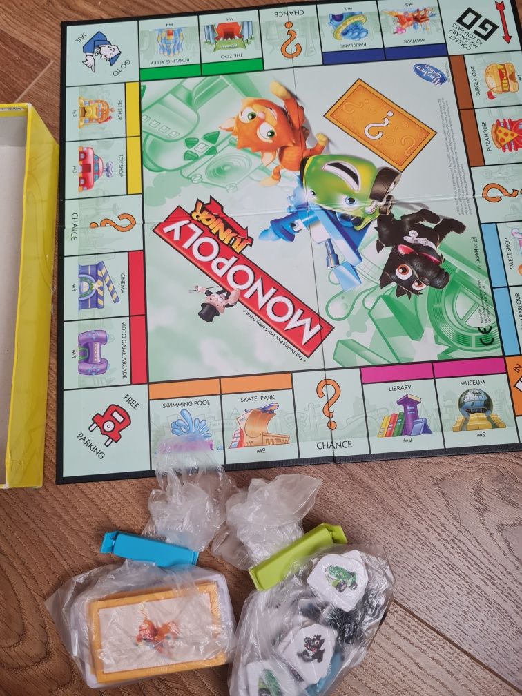 Настільна гра Hasbro Моя перша Монополія Monopoly Junior Board G