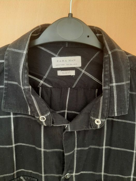 Camisa preta com quadrados brancos ZARA