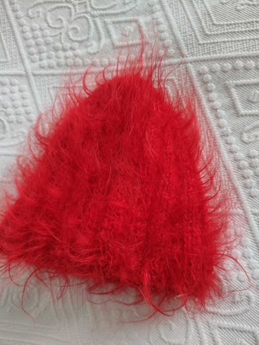 Czapka ręczna robota moher czerwona