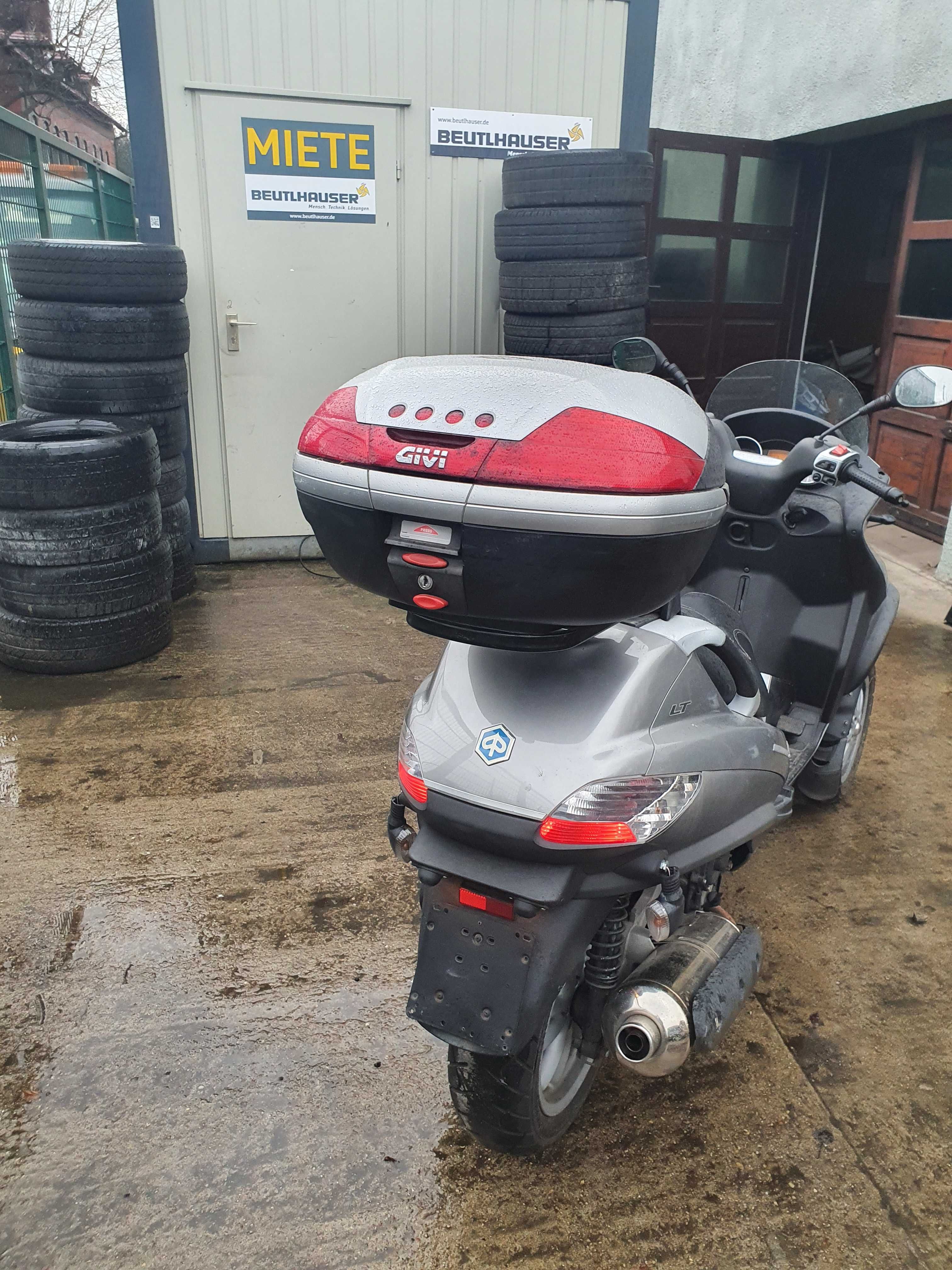 Piaggio MP3 400 skuter