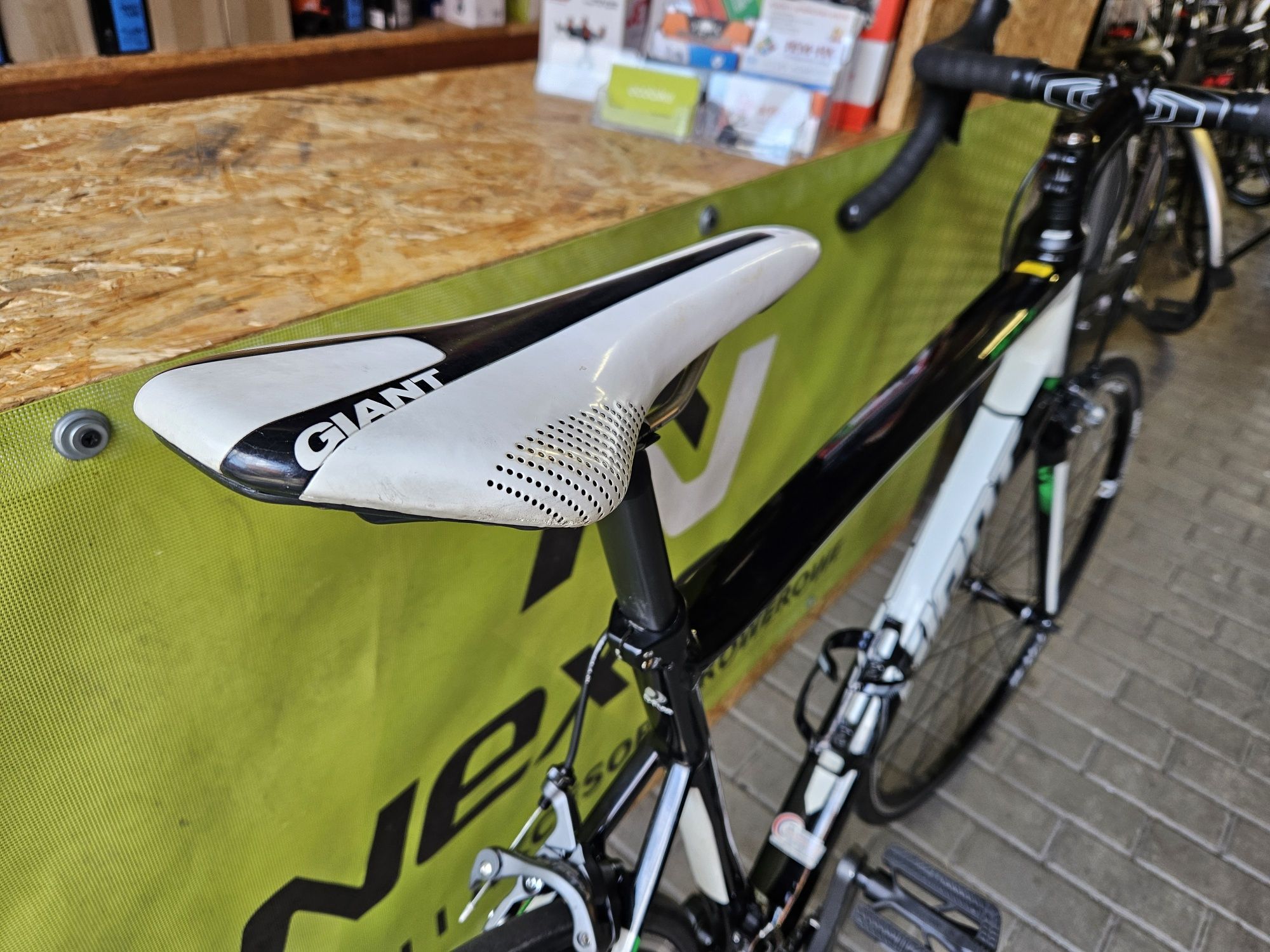 GIANT Defy rower szosowy szosa SHIMANO Ultegra 2x11 widelec karbon
