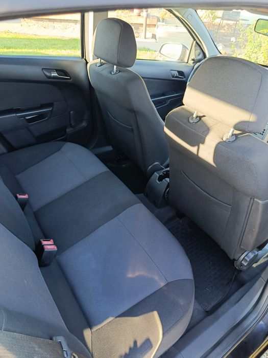 Opel Astra H 1.6 benzyna, 2010r