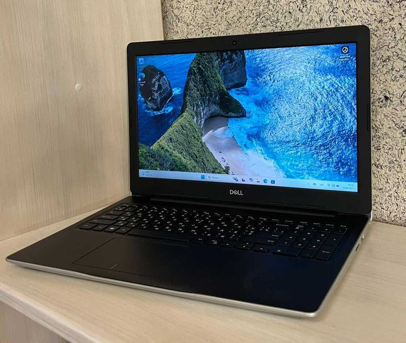 Ноутбук Dell 3593 SSD 240 ОЗП 8 ГБ i5-1035G1