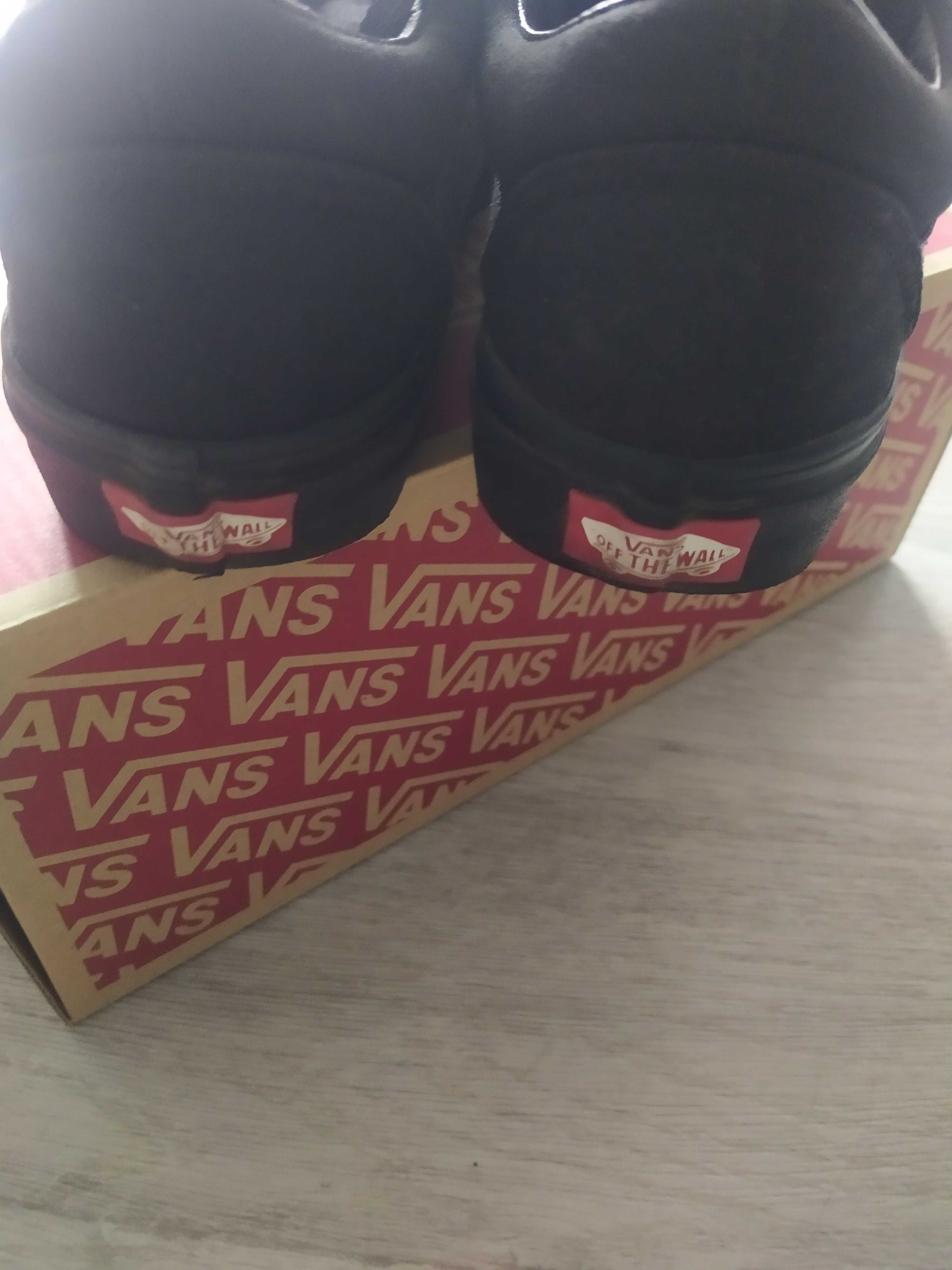 Czarne trampki Vans 38