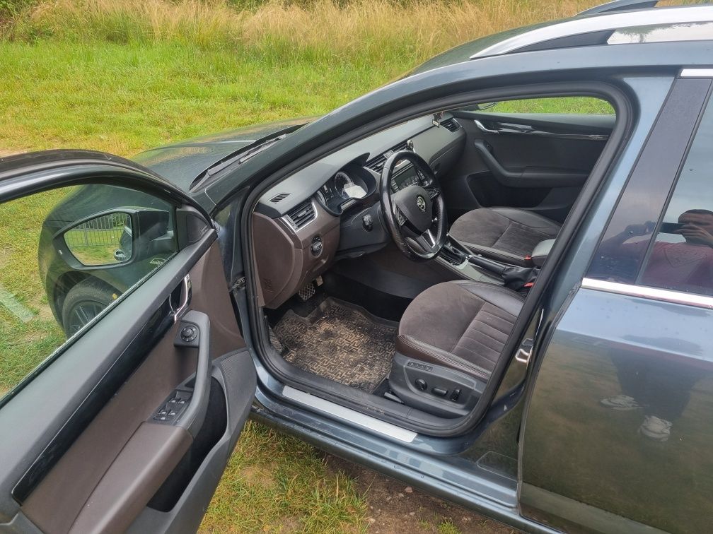 Skoda Octavia III laurin&klement 2.0 tdi automat webasto canton