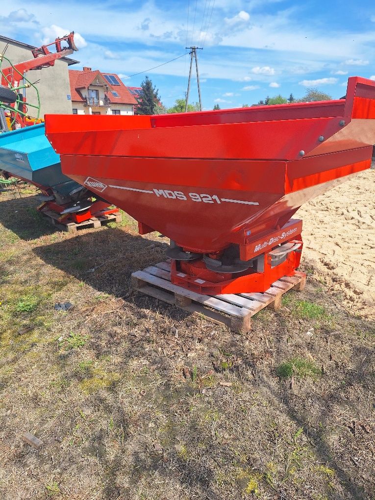 Rozsiewacz Sulky DPX prima expert kuhn rauch mds 921
Otwierani
Ot