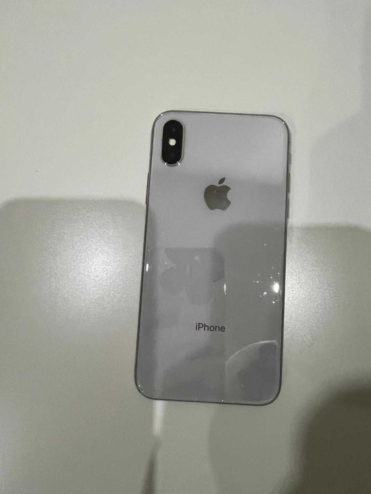 IPhone X 64 GB usado