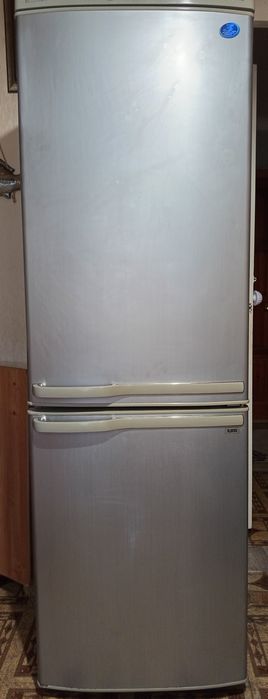 Холодильник Samsung RL28FBSW/SI