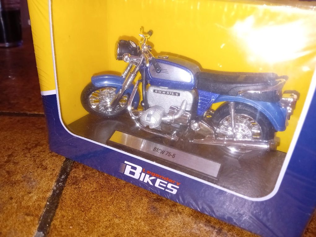 Bmw 75-5 (mota clássica), escala 1/18