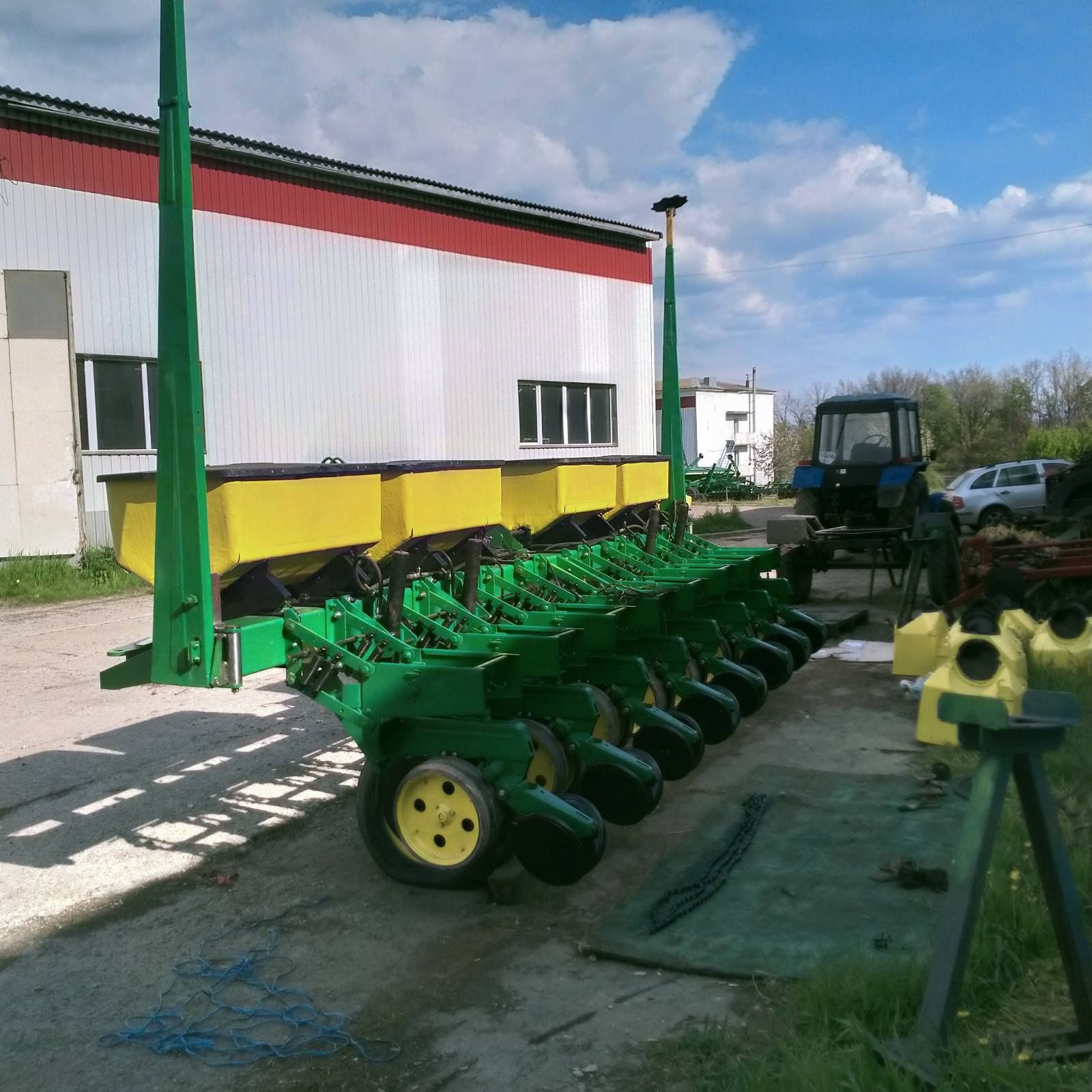 Продам сивалку John Deere 7000