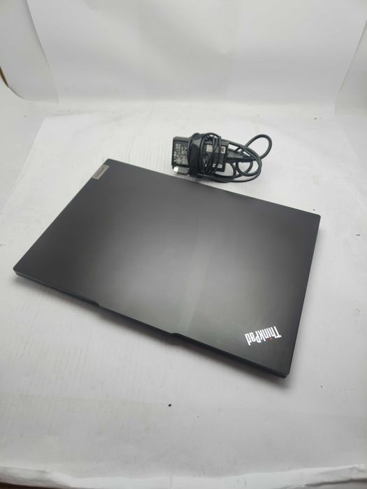 Laptop Lenovo ThinkPad 16" Intel Ultra 7, 16GB RAM 512GB SSD Win11 Pro