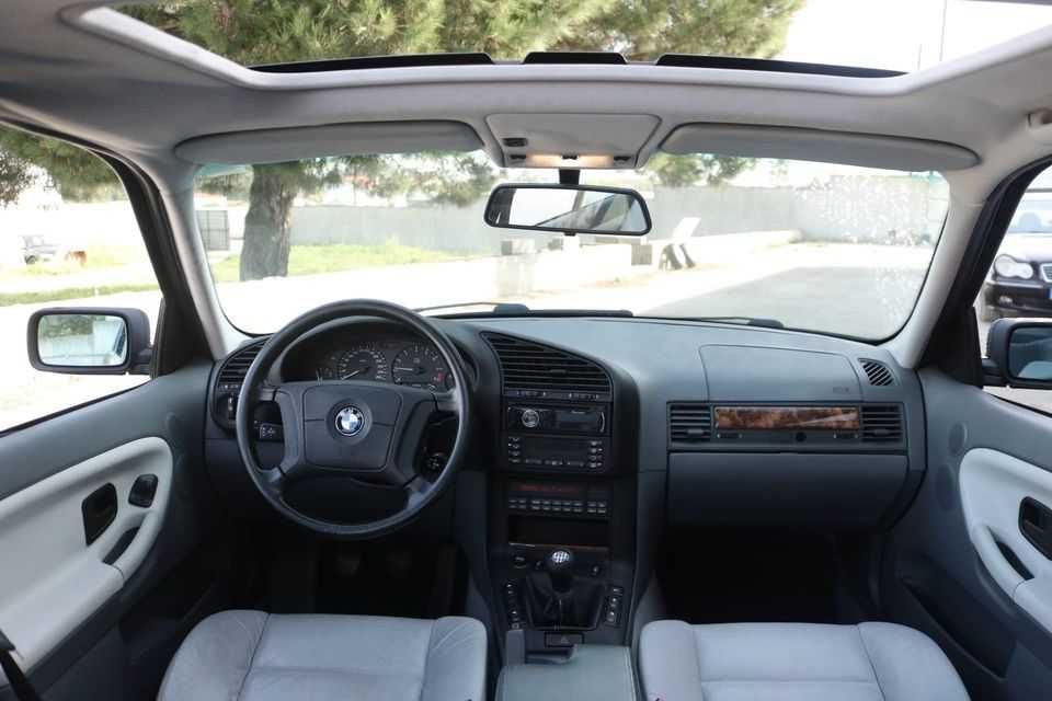 BMW e36 328i de Livrete