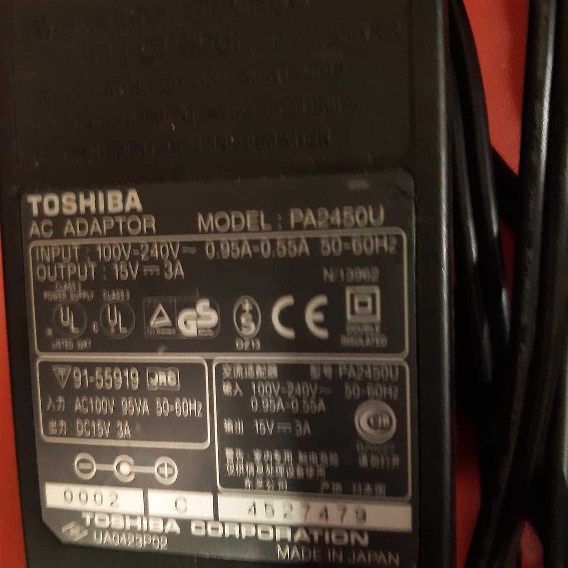 Зарядка для ноутбука Toshiba