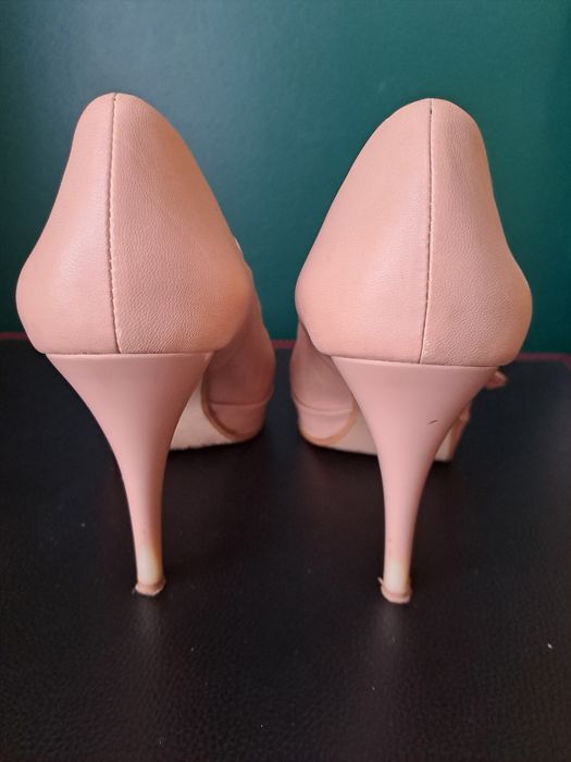 Szpilki nude / beżowe