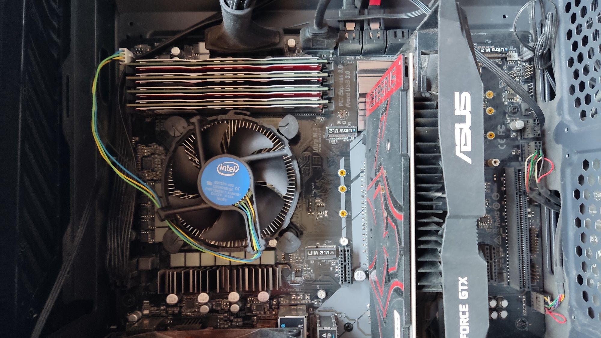 Komputer Stacjonarny i3-8100 gtx 1050Ti + monitor HP 201