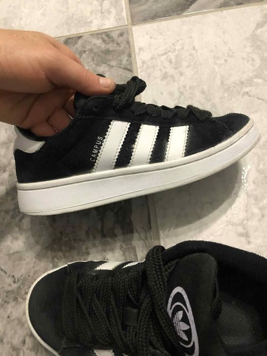 Кросівки adidas 34р.
