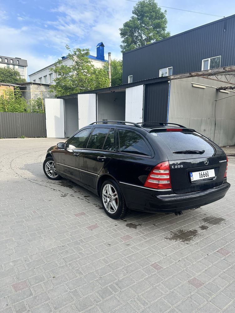 Mercedes-Benz w203 c klas