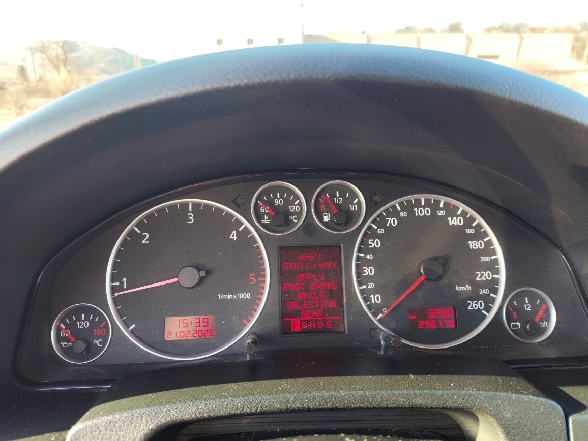 Продам AUDI A6 C5 2003