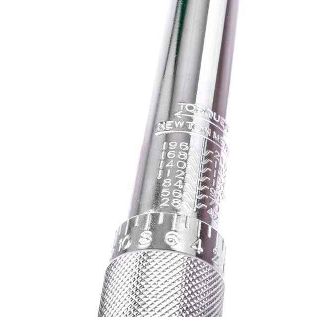 Динамометрический ключ 1/2", 28-210 NM Taiwan INTERTOOL XT-9006