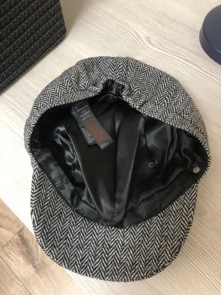 Кепи черно белая в полоску кепка шапка головной убор Accesorize