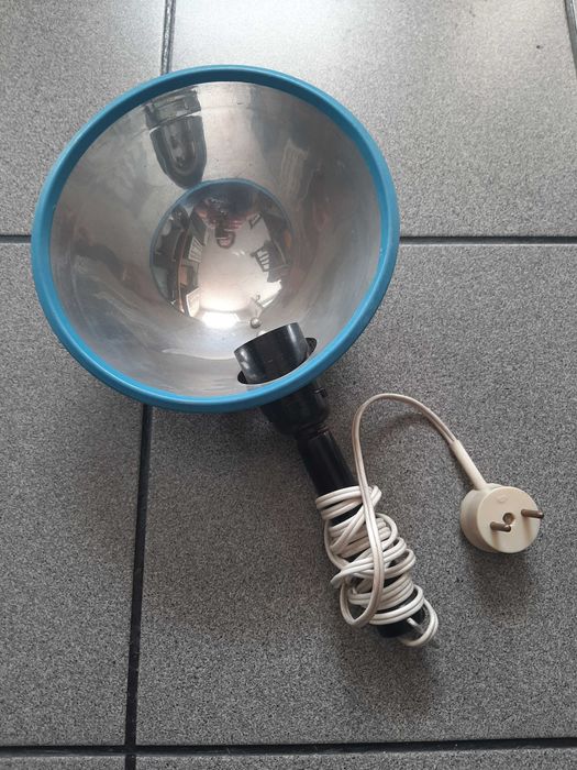 Stara lampa PRL.