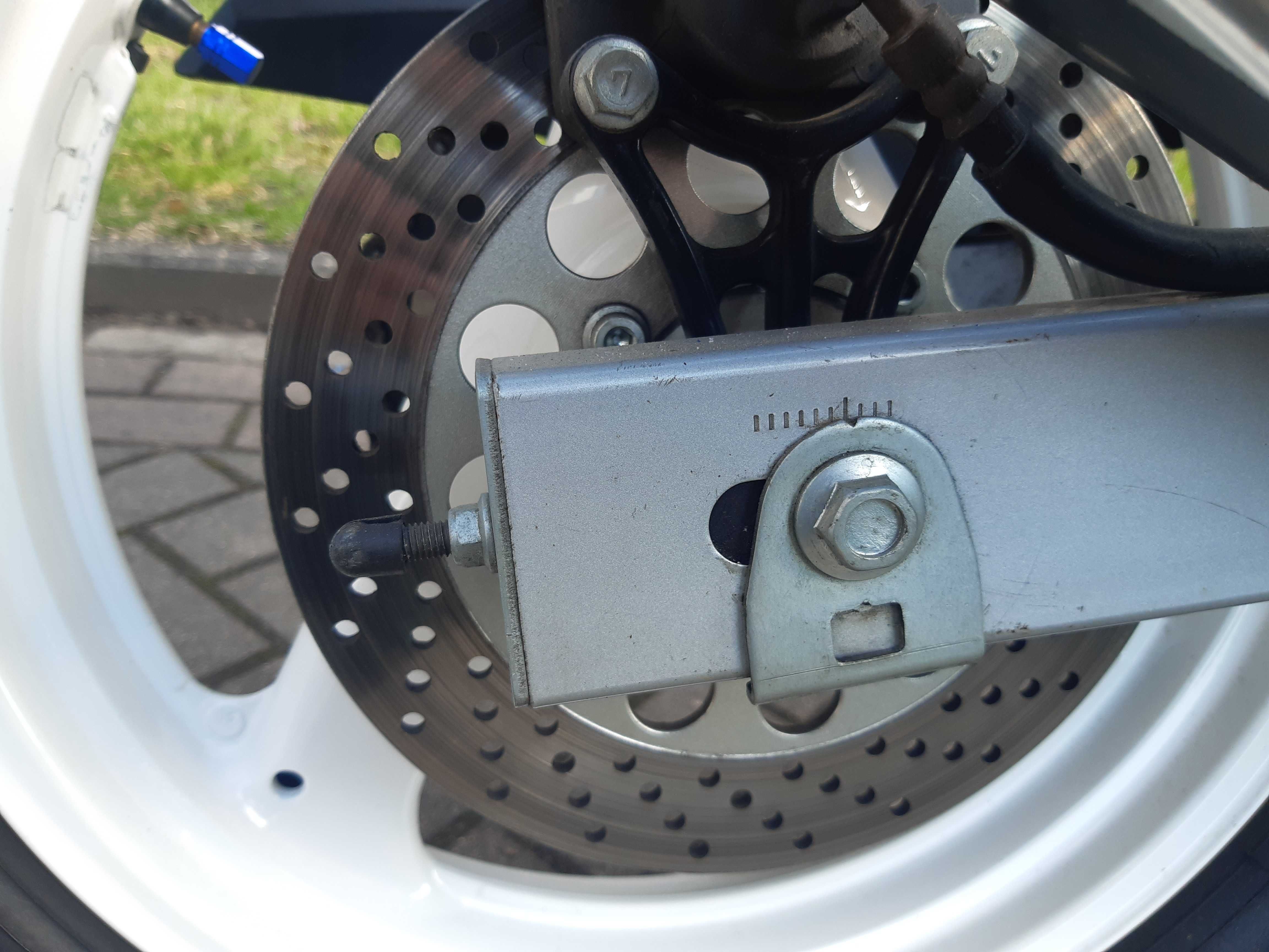 Suzuki GSX 600F Katana stan kolekcjonerski