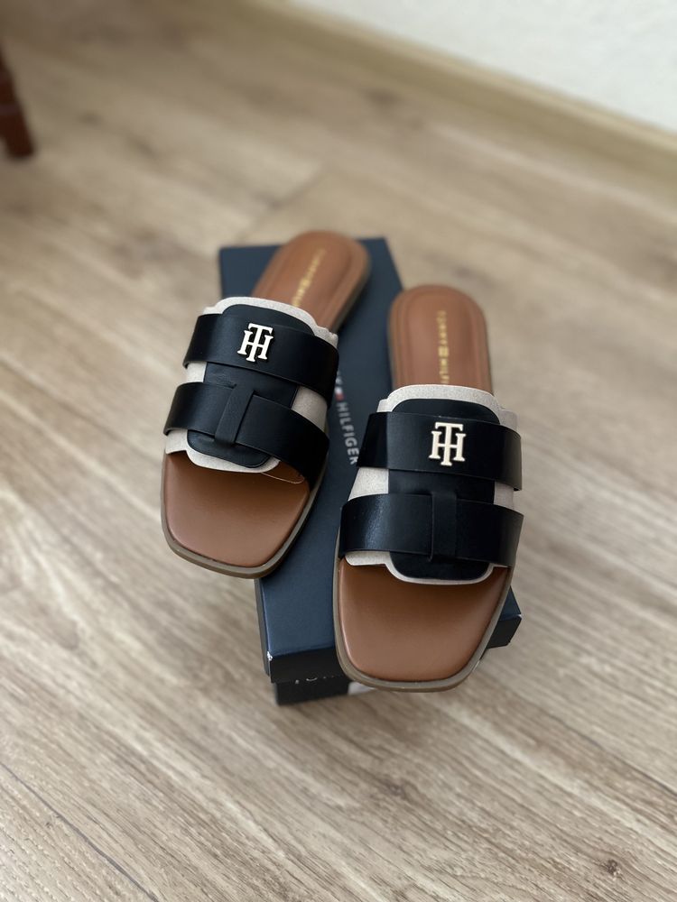 шльопанці tommy hilfiger нові