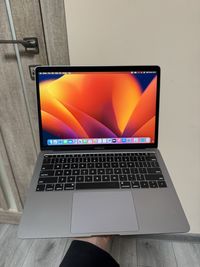 Macbook air 13 2018 core i5 8/256gb