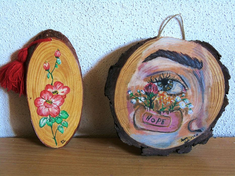 Desenho pintura a acrílico em madeira