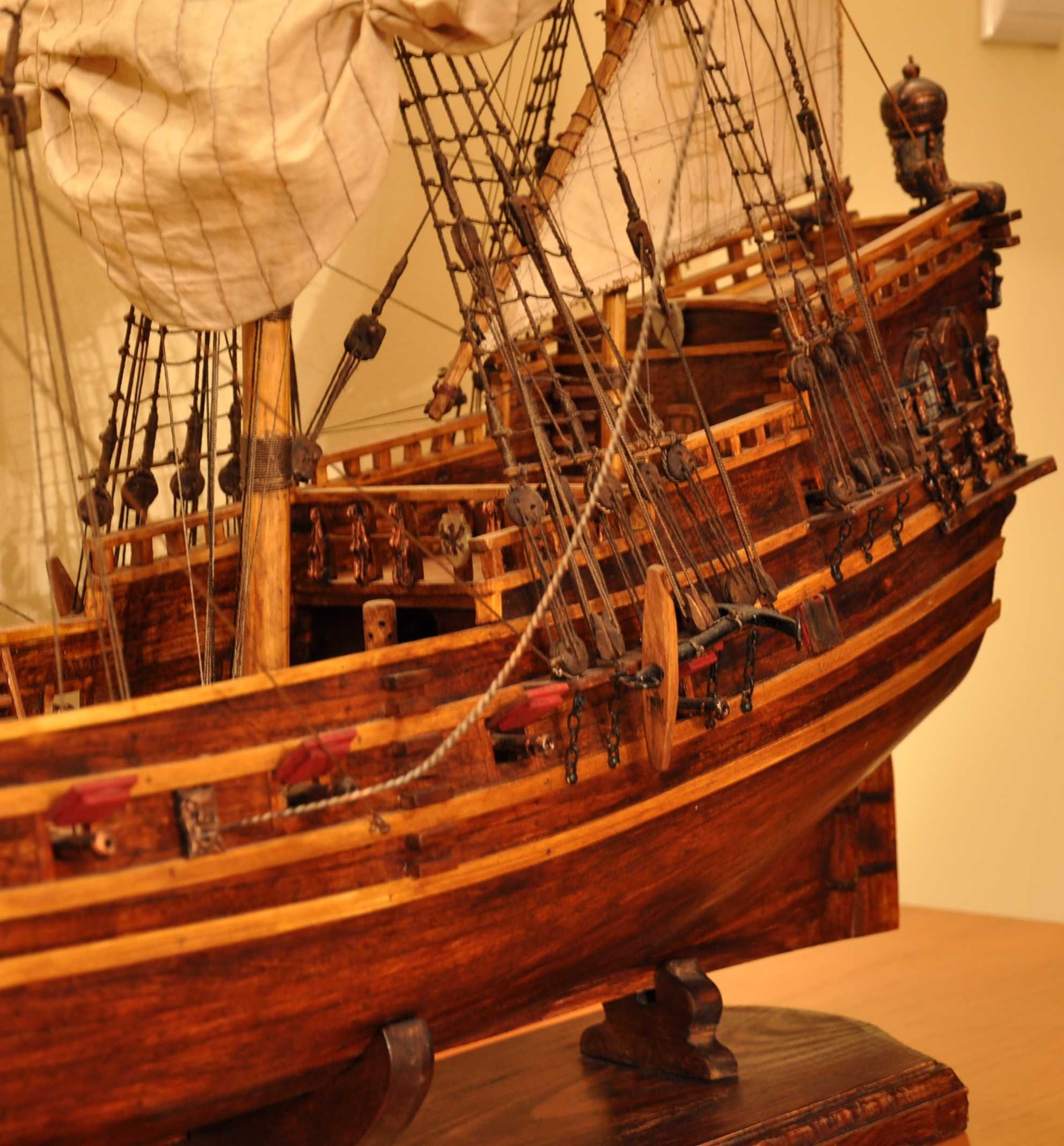 Duży drewniany model statku Berlin z 1674, ręcznie wykonany