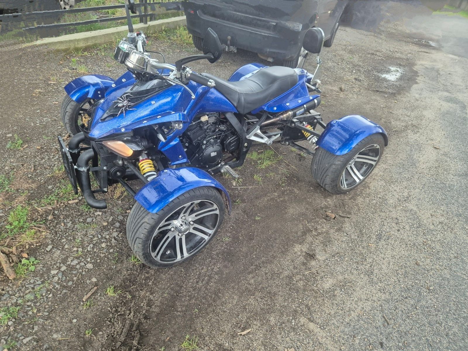 Quad ATV szosowy