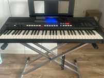 Keyboard YAMAHA psr E433