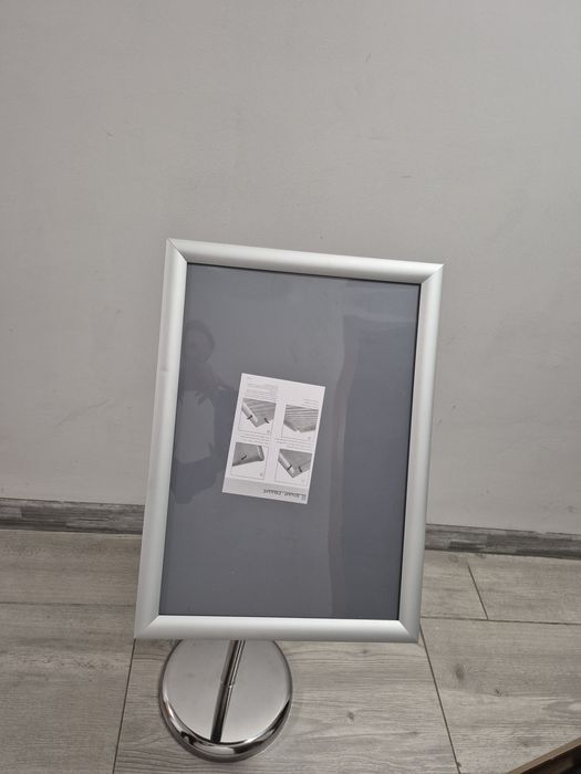Stojak informacyjny