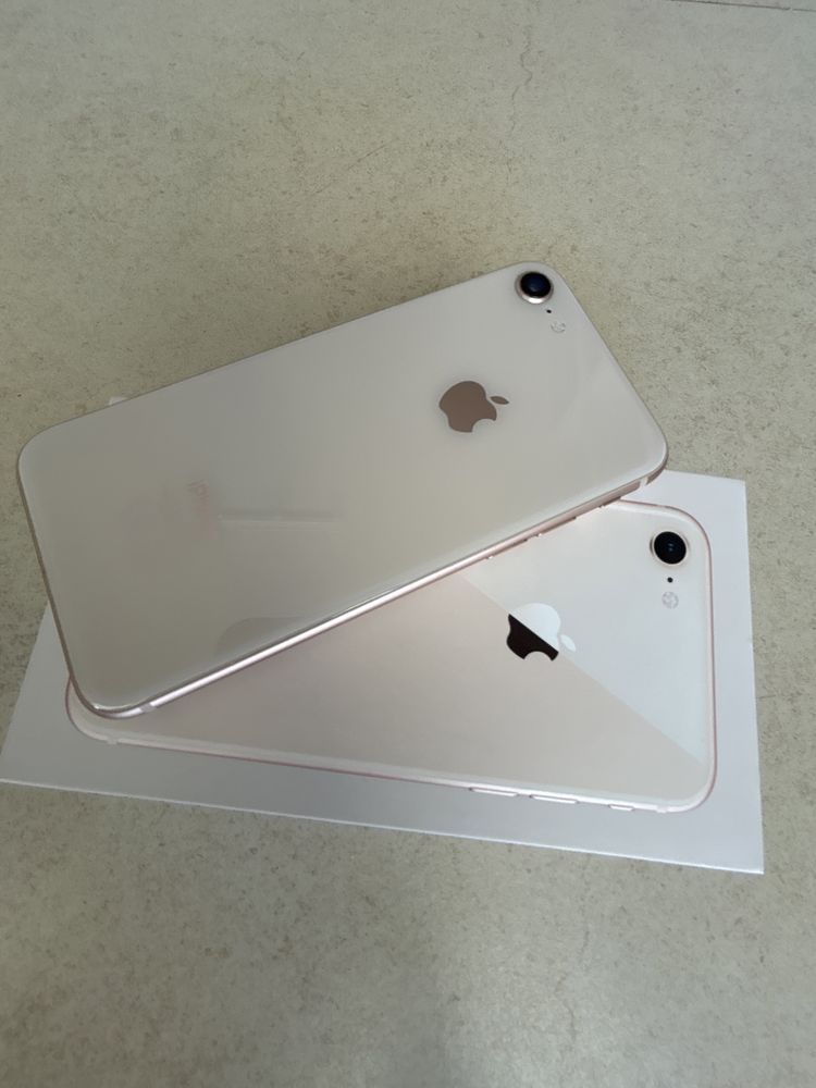 Iphone 8 dourado rosa 64GB