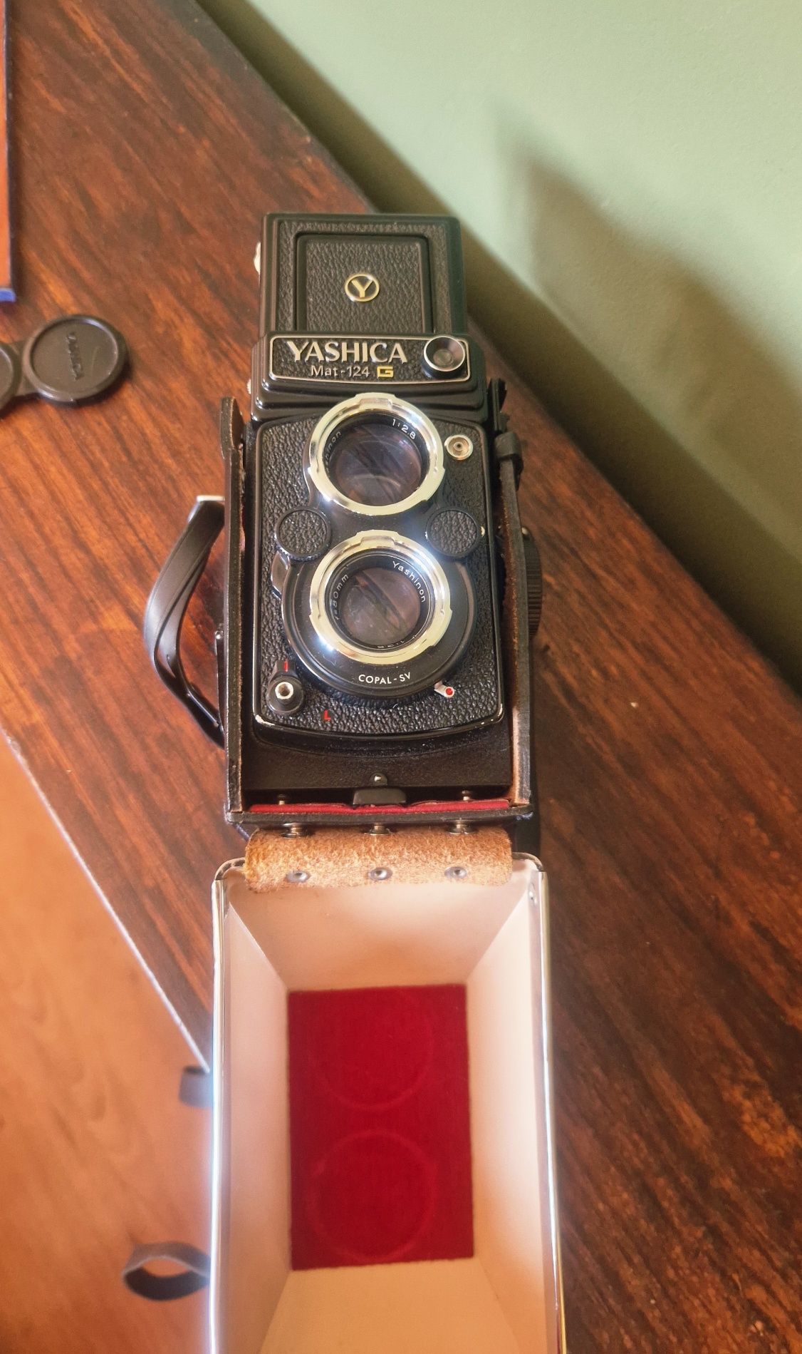 Yashica 124 Mat G