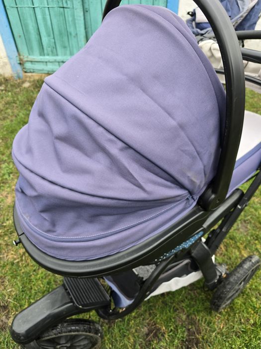 Коляска Chicco 2в1.. Люлька та прогулочний блок