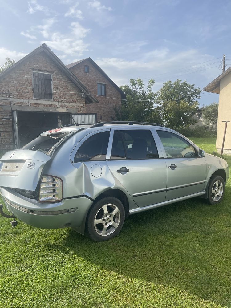 Шкода Фабія 2003 після дтп