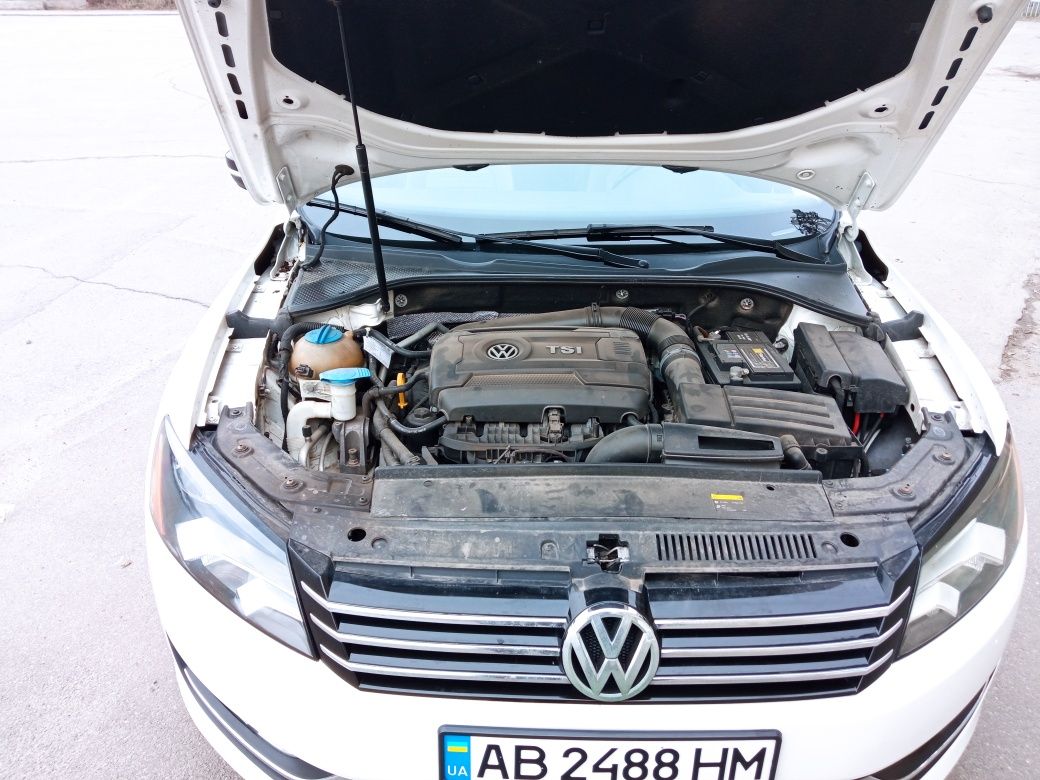 Продам автомобіль Volkswagen Passat, 2014
