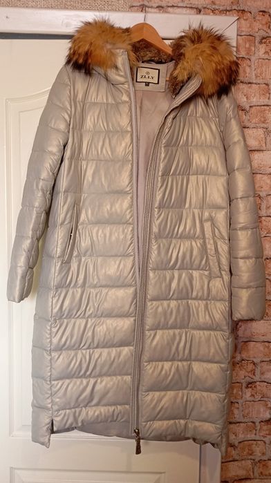 Пуховик, пальто зимнее.