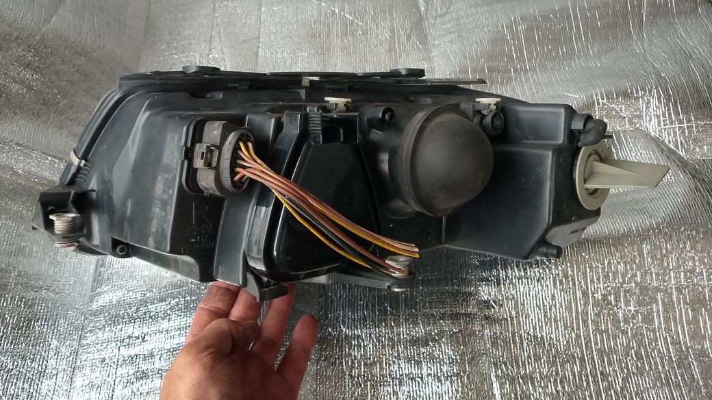 Lampa przód Passat B5 lift PRAWA